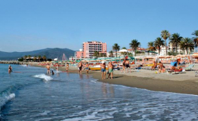 Appartamenti Lungomare Savona Savona